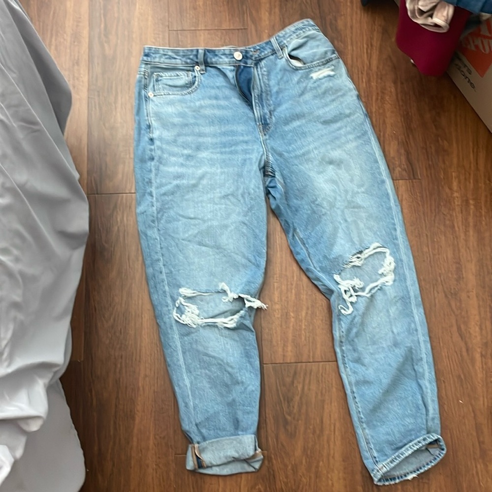 American eagle mom jeans size 12. Never been worn. Distressed denim